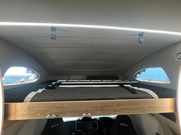 2025 Avan Ovation M9