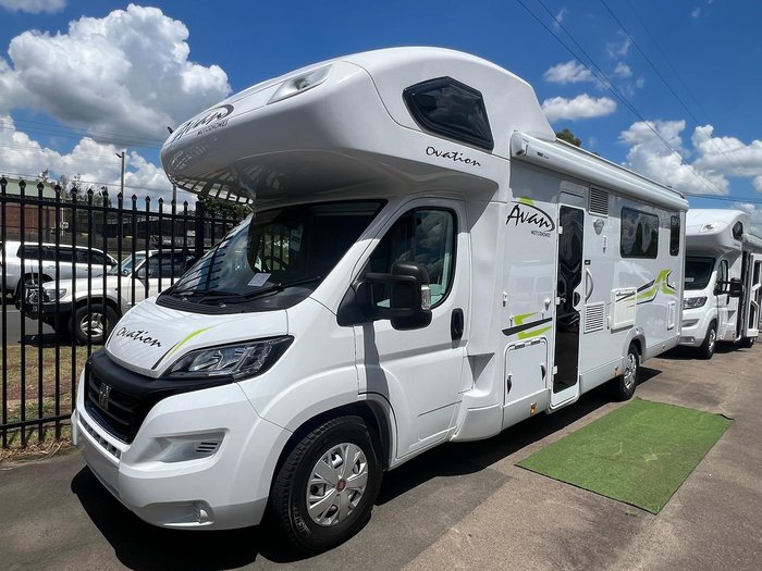 2025 Avan Ovation M9