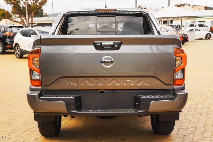 2024 Nissan Navara ST