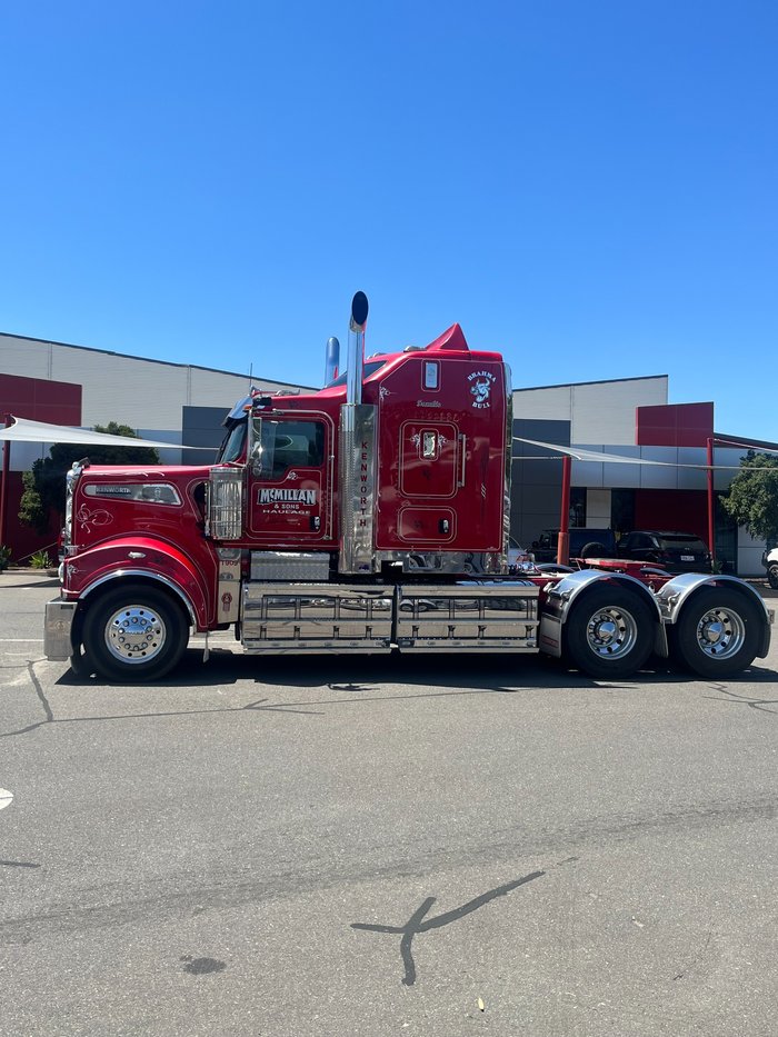 2020 Kenworth T909