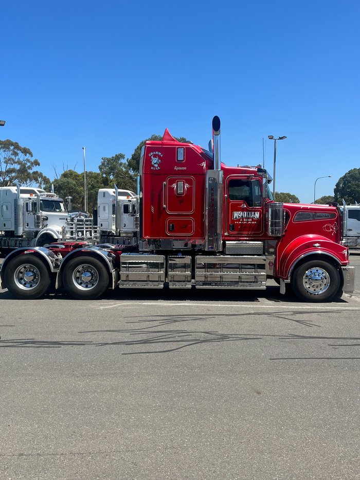 2020 Kenworth T909