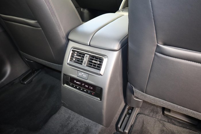 2024 Mazda CX-80 G40e Touring