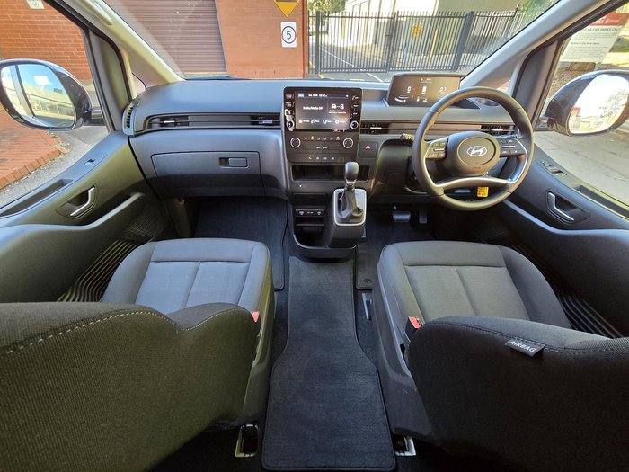 2024 Hyundai STARIA LOAD