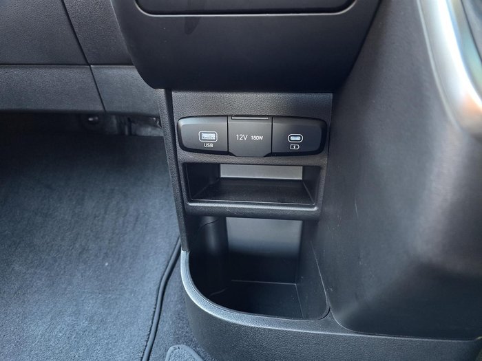 2024 Hyundai STARIA LOAD