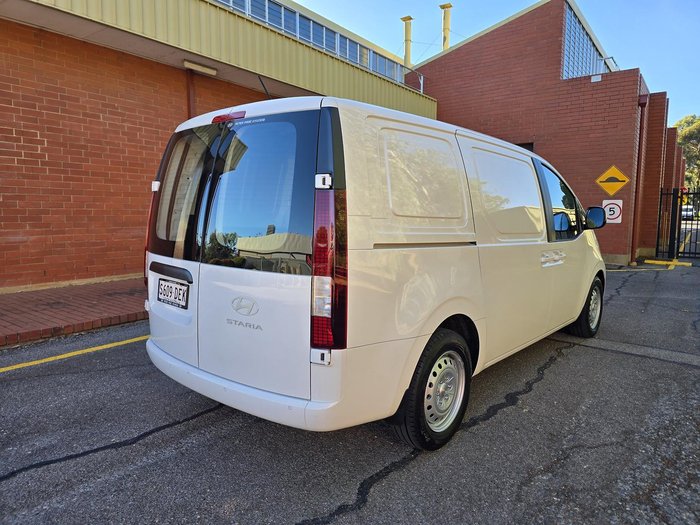 2024 Hyundai STARIA LOAD