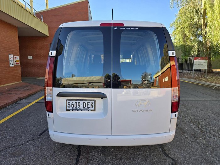 2024 Hyundai STARIA LOAD