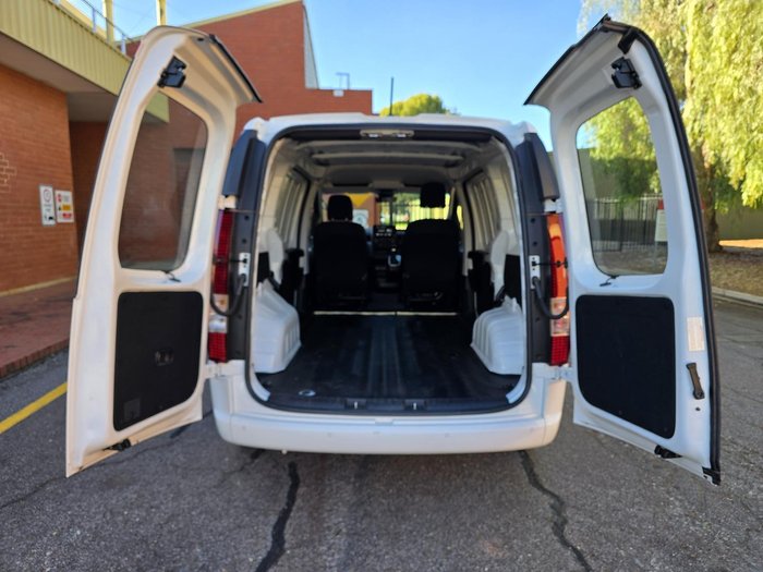 2024 Hyundai STARIA LOAD