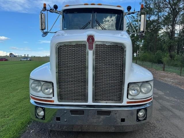 2010 Kenworth T408 It Bunk. Cummins Isx 525Hp, 97T Rated