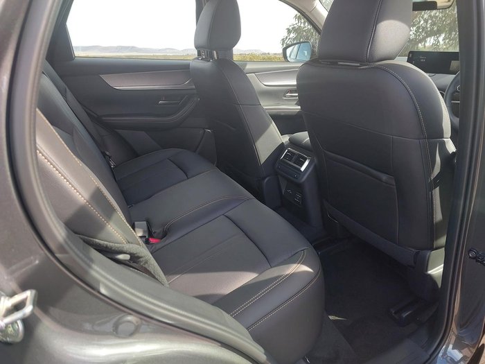 2024 Mazda CX-60 G40e GT