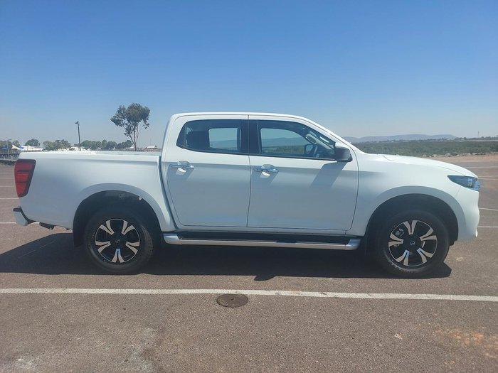 2024 Mazda BT-50 XTR