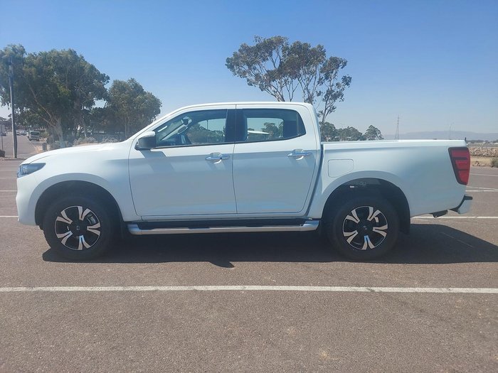 2024 Mazda BT-50 XTR