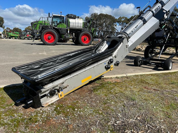 2025 Convey-All 1658 TL Stainless Steel Self Propelled Grain Conveyor