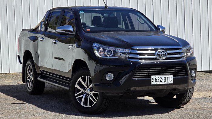 2017 Toyota Hilux SR5