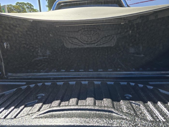 2017 Toyota Hilux SR5