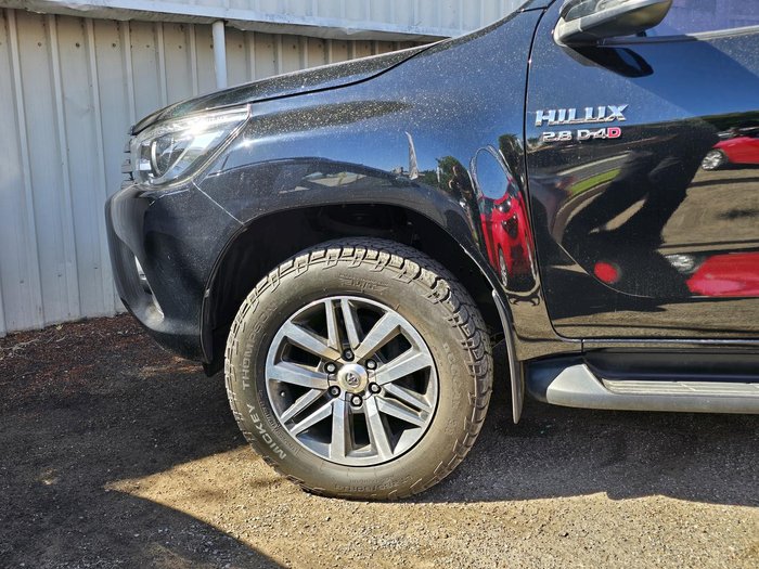 2017 Toyota Hilux SR5