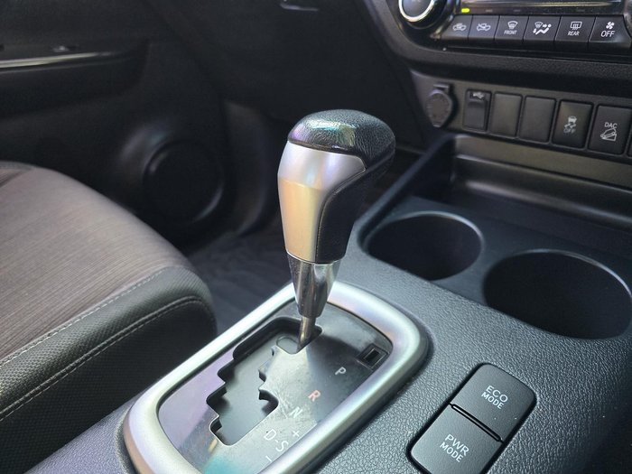 2017 Toyota Hilux SR5