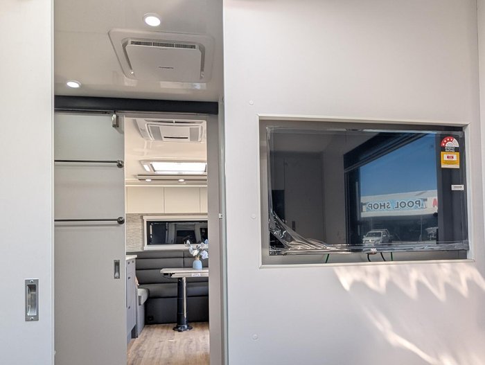 2025 Lotus Caravans 22' Rear Club Trooper
