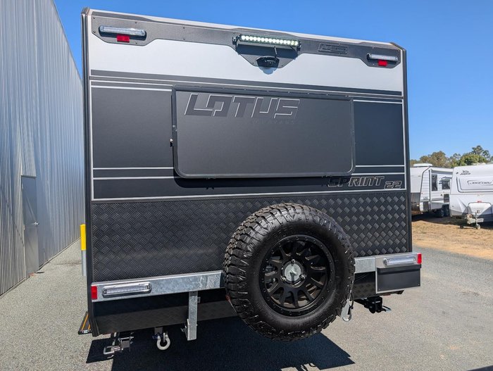 2025 Lotus Caravans 22' Sprint Rear Club