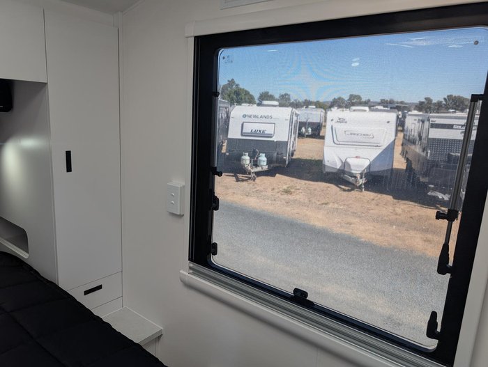 2025 Lotus Caravans 22' Sprint Rear Club