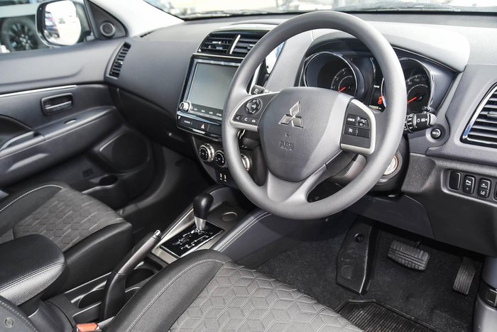 2024 Mitsubishi ASX ES