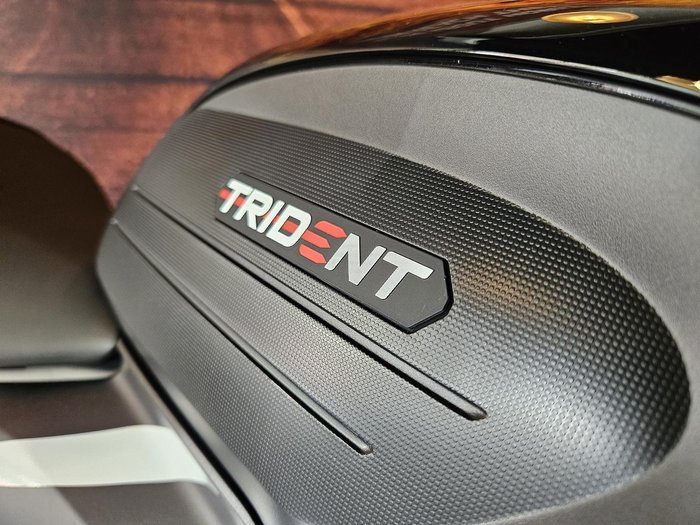 2025 Triumph Trident 660 Trident Black
