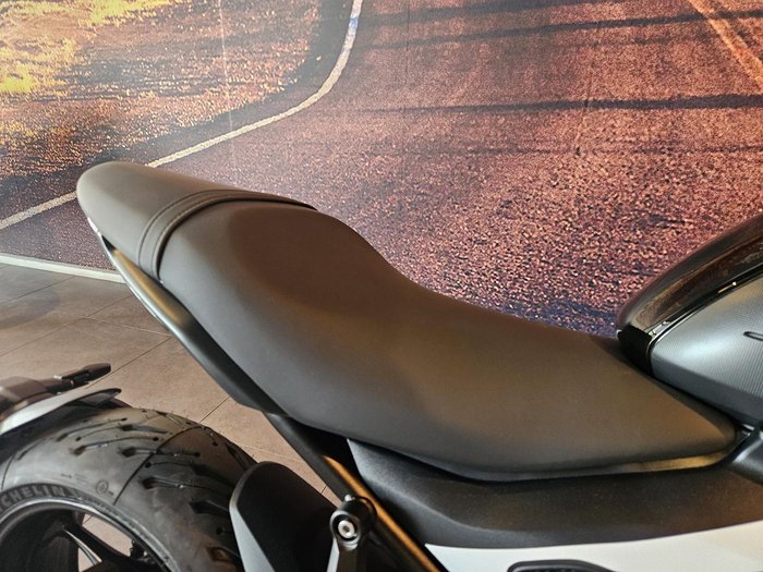2025 Triumph Trident 660 Trident Black