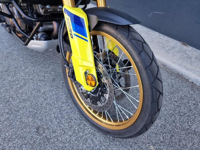 2024 Suzuki V-Strom 1050DE V-Strom Yellow