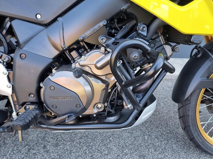 2024 Suzuki V-Strom 1050DE V-Strom Yellow