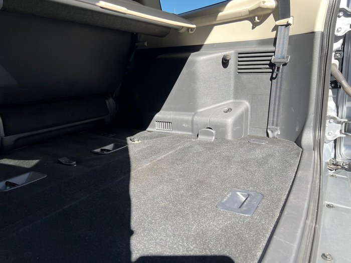 2013 Mitsubishi Pajero VR-X