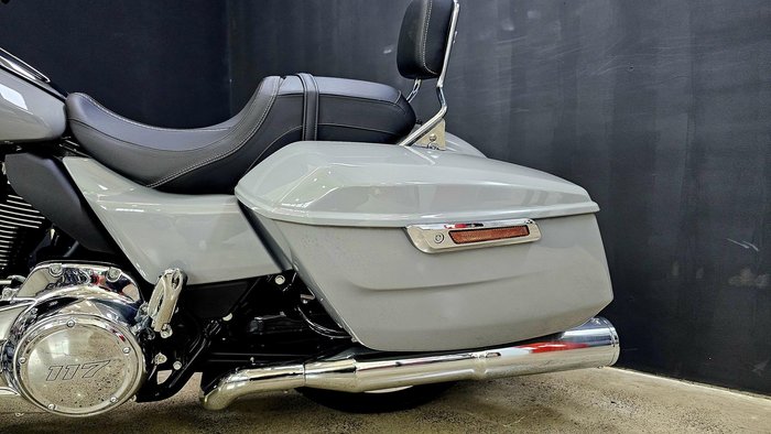 2025 Harley-Davidson Street Glide 117 (FLHX) Touring Grey