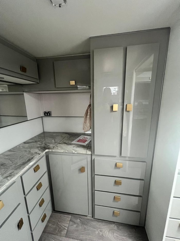 2025 JB Caravans Dirt Road Xtreme 22' Large Ensuite