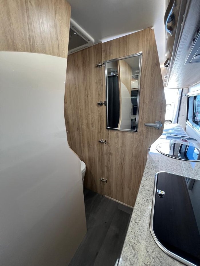 2025 Avan Applause 600-2