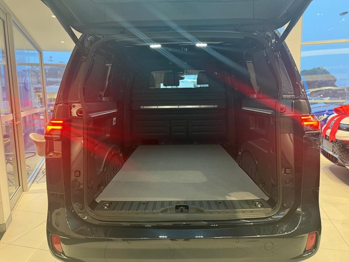 2025 Volkswagen ID. Buzz Cargo BEV550