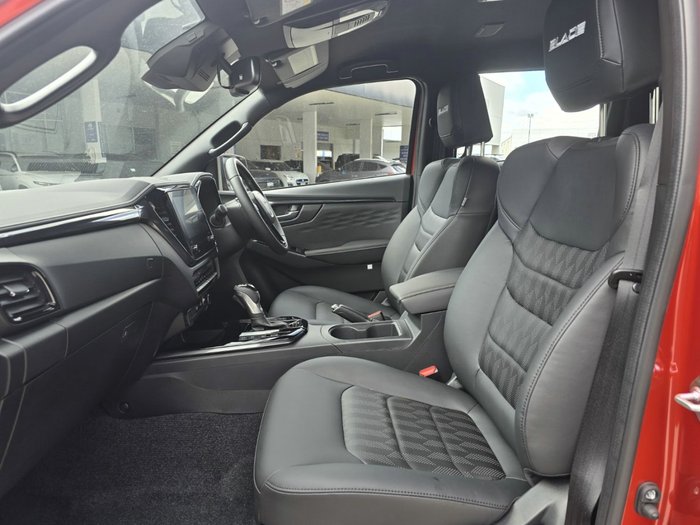 2024 Isuzu D-MAX BLADE