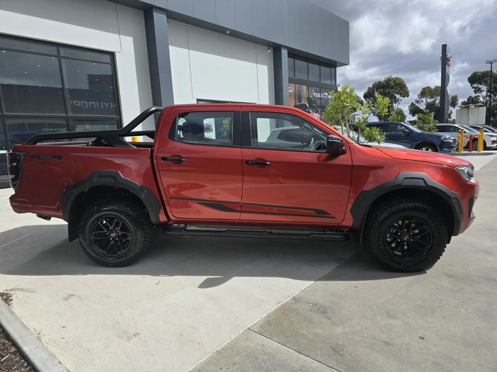 2024 Isuzu D-MAX BLADE
