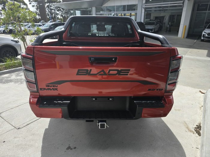 2024 Isuzu D-MAX BLADE