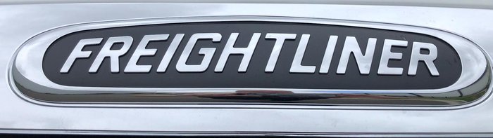 2025 Freightliner Cascadia 126 White