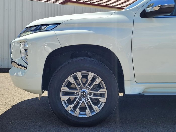 2021 Mitsubishi Pajero Sport GLX