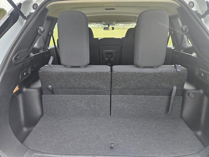 2024 Mitsubishi Outlander ES