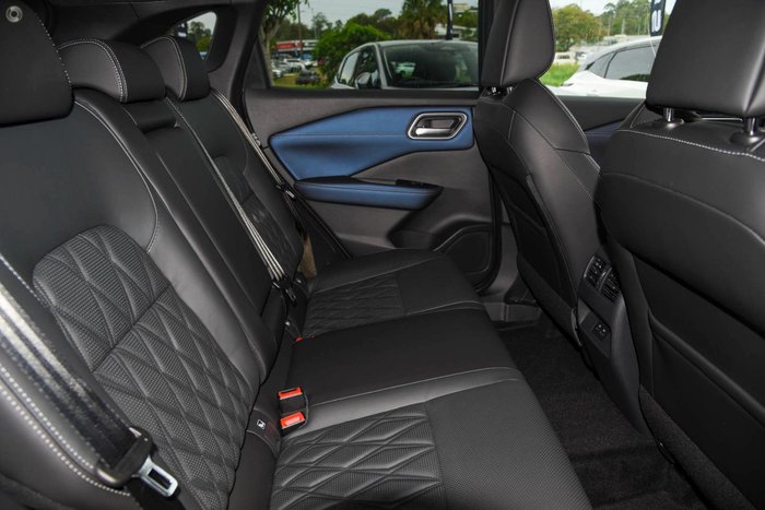 2024 Nissan QASHQAI Ti J12 MY24 Ceramic Grey with Pearl Black Roof