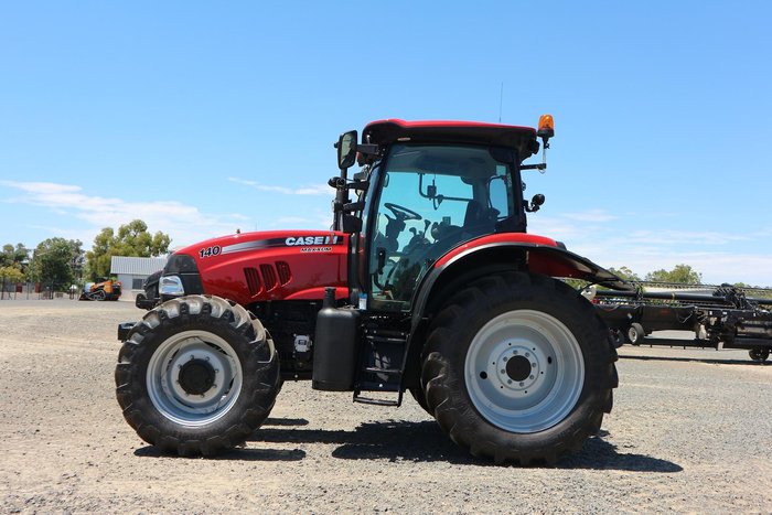 0 CASE IH Maxxum 140 RED
