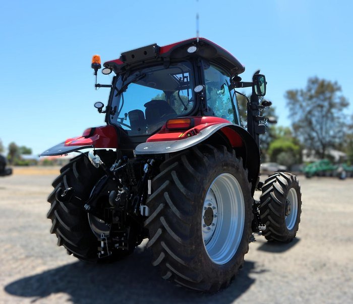 0 CASE IH Maxxum 140 RED
