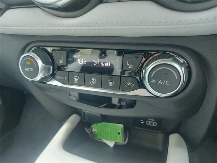 2023 Nissan JUKE ST-L+