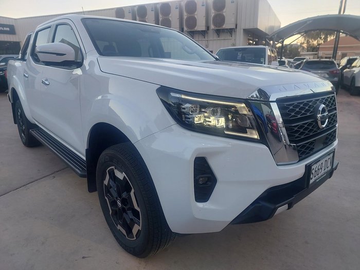 2024 Nissan Navara ST-X
