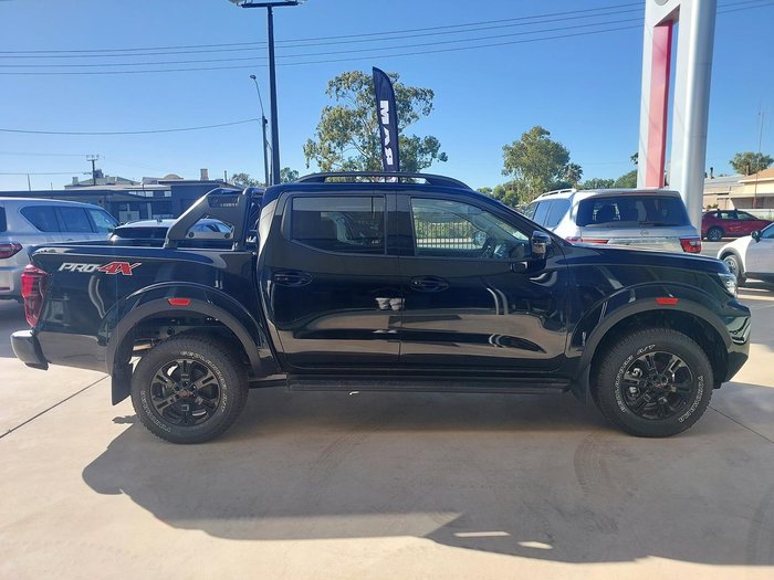 2024 Nissan Navara PRO-4X