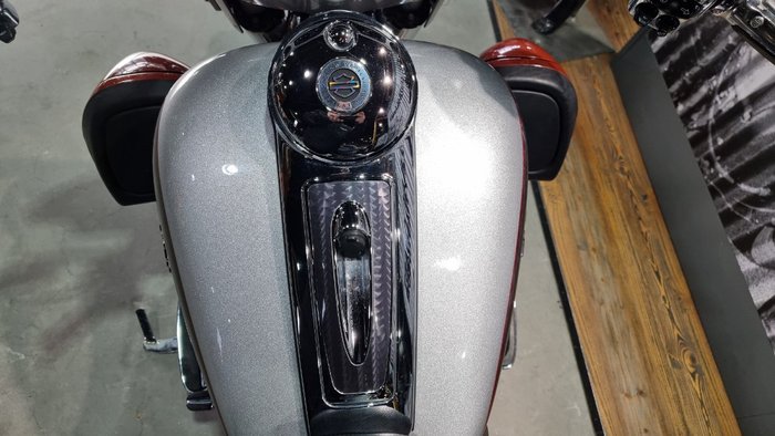 2014 Harley-davidson CVO LIMITED Brown