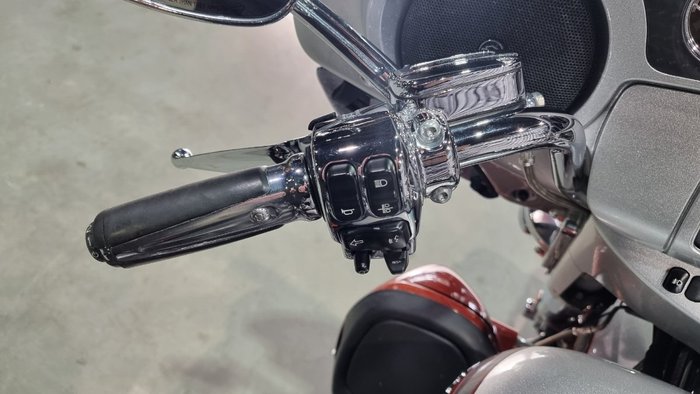 2014 Harley-davidson CVO LIMITED Brown