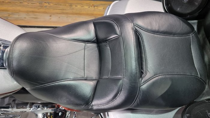 2014 Harley-davidson CVO LIMITED Brown