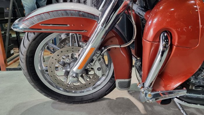 2014 Harley-davidson CVO LIMITED Brown