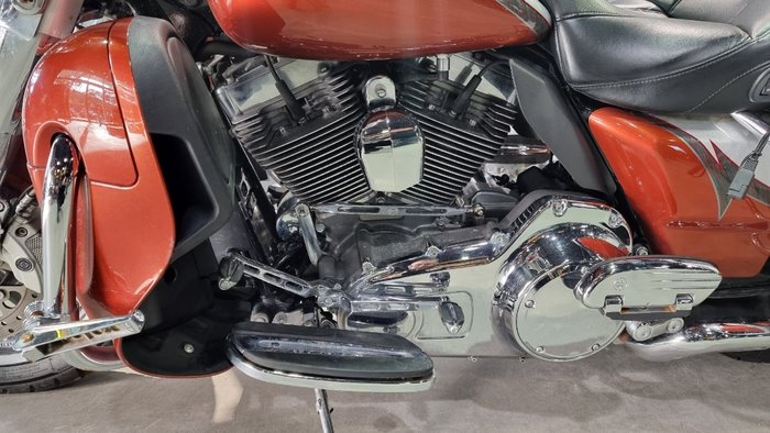 2014 Harley-davidson CVO LIMITED Brown